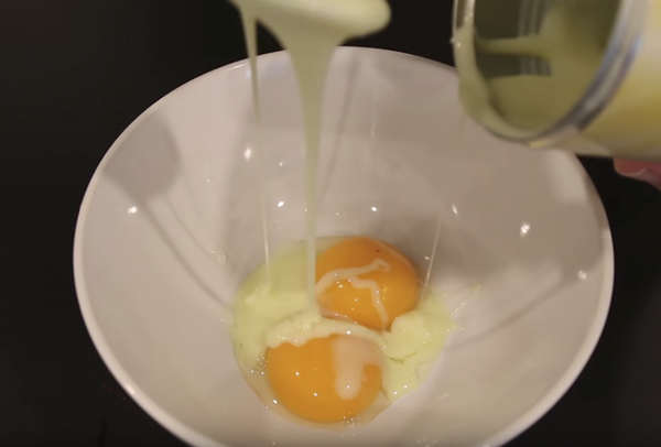 cách pha món cafe trứng thơm ngon